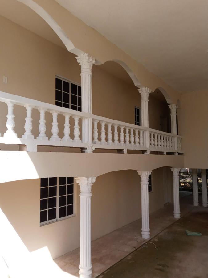 Grace Garden Bed & Breakfast *