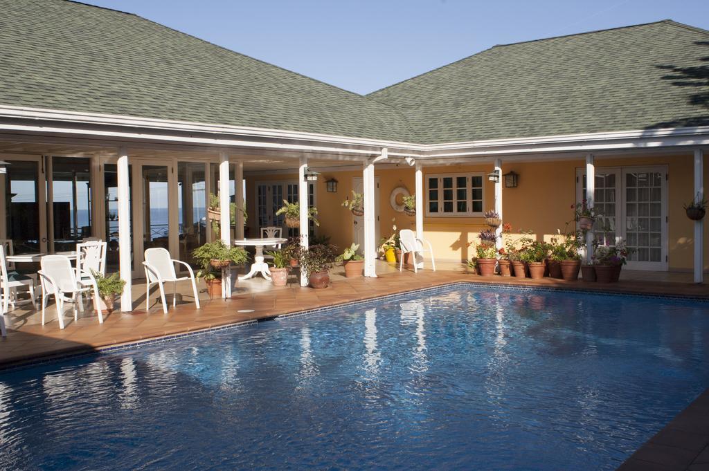 Polkerris Bed & Breakfast Montego Bay