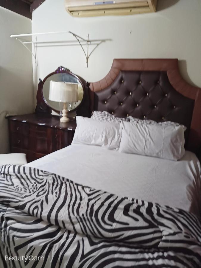 Barbican Cozy Flat At Dillsbury * Kingston