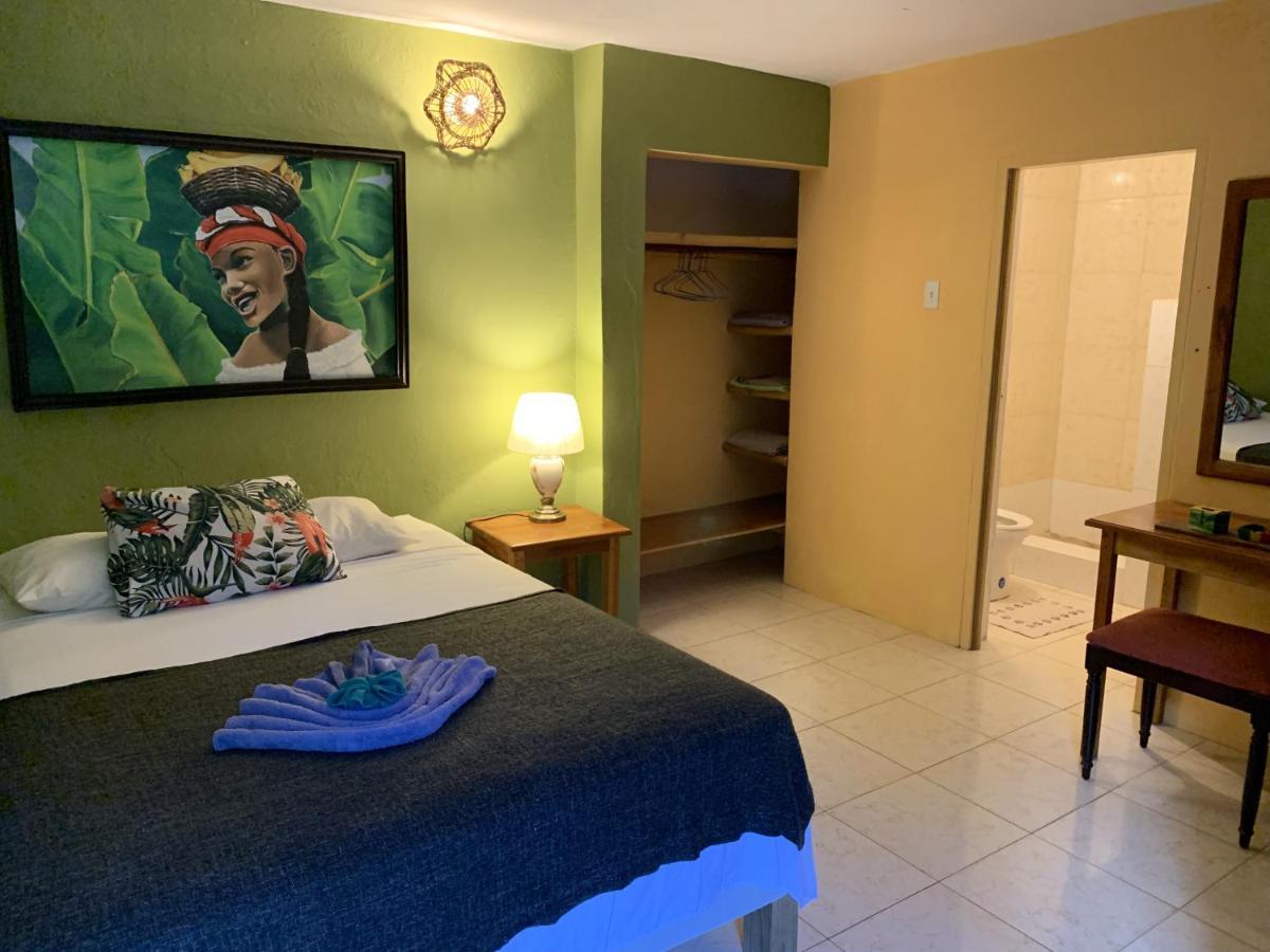 Jam Retreat * Negril