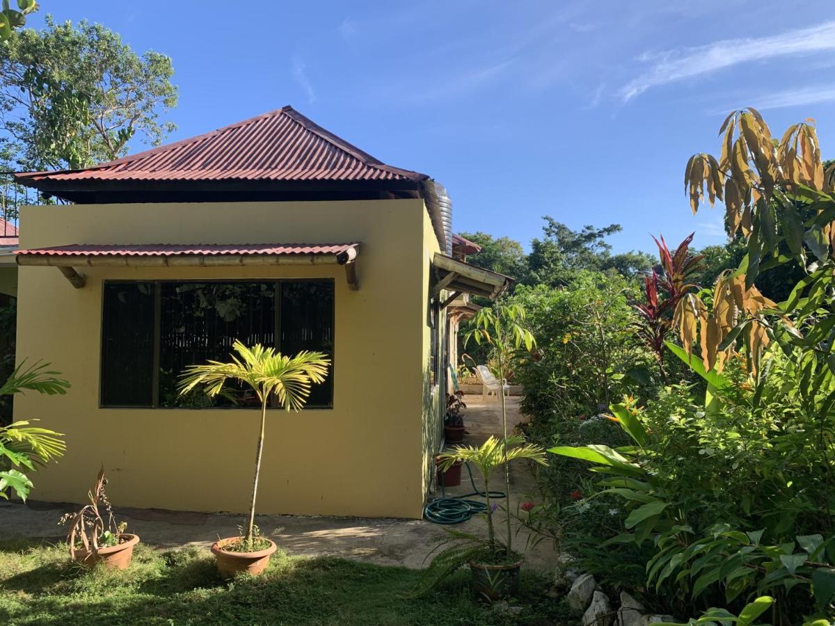 Acomodação com café da manhã  Jam Retreat *