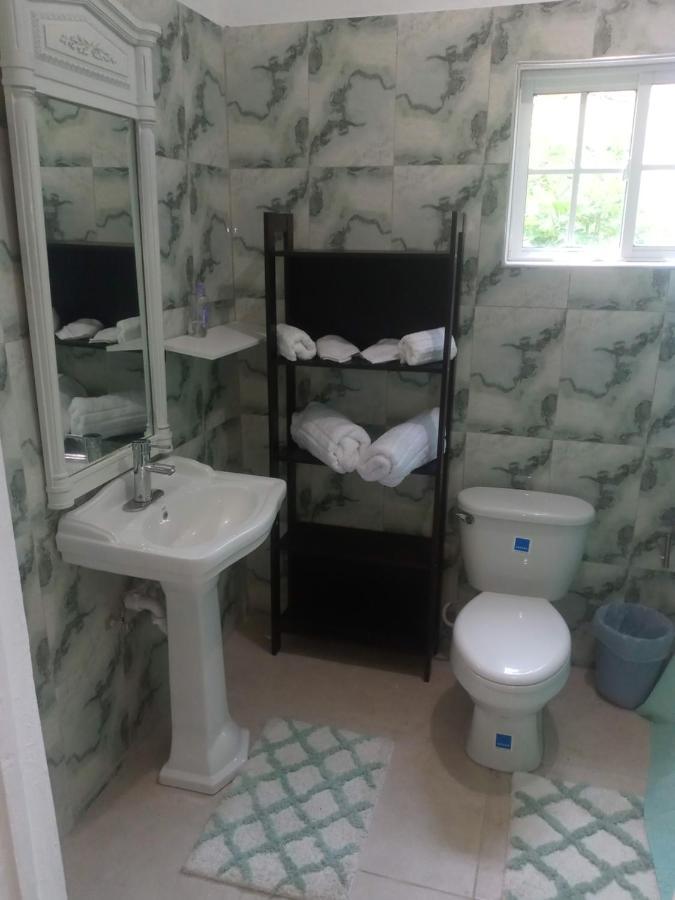 Bed & Breakfast Grace Garden Ocho Rios