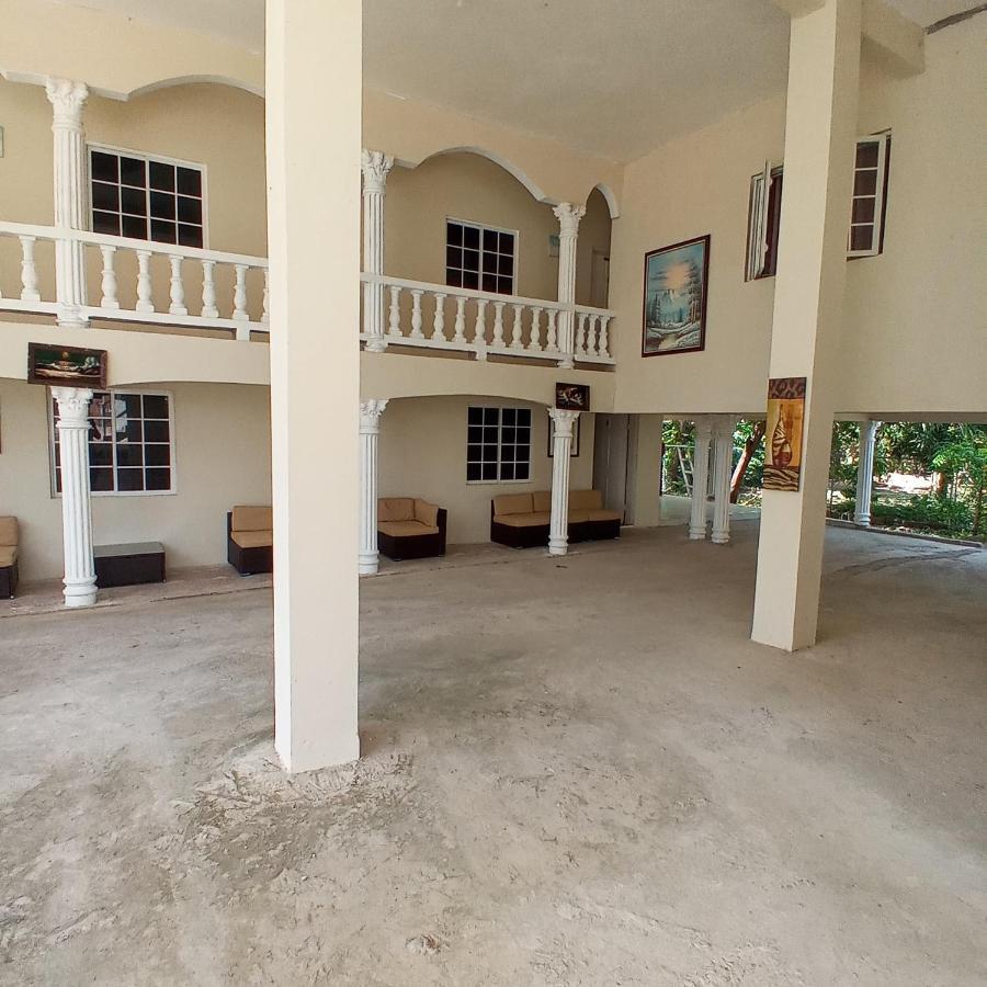 Bed & Breakfast Grace Garden Ocho Rios