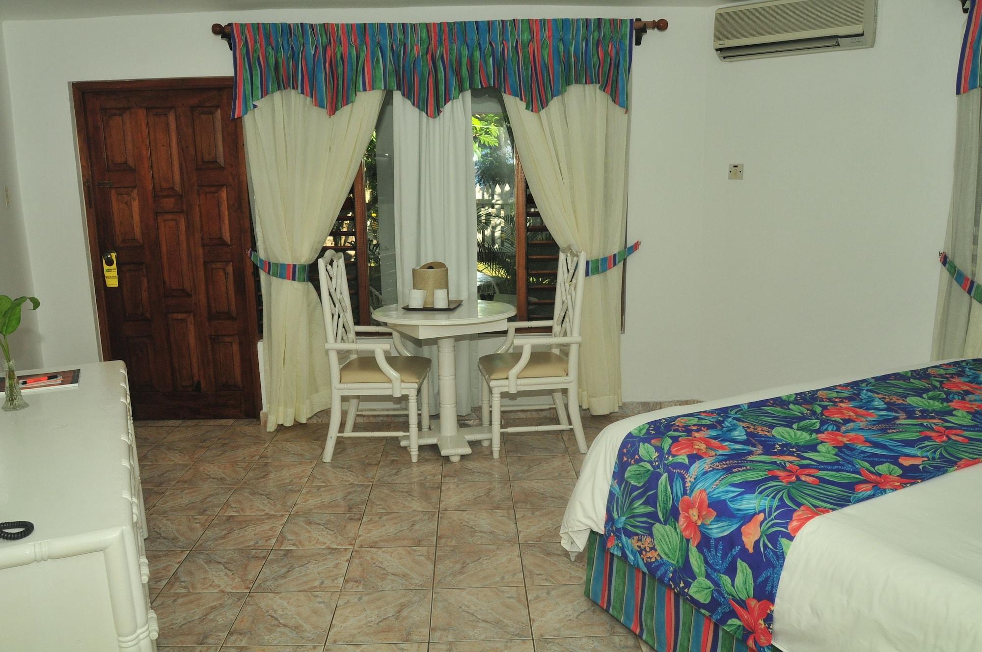 Treehouse 3*