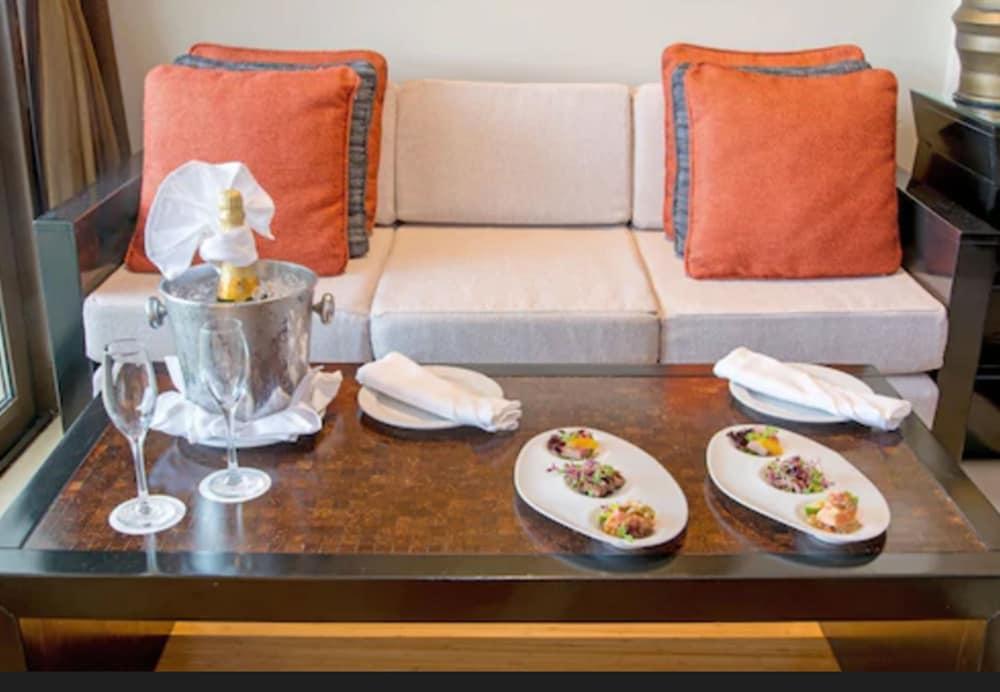 Secrets Wild Orchid (adults Only) 5*