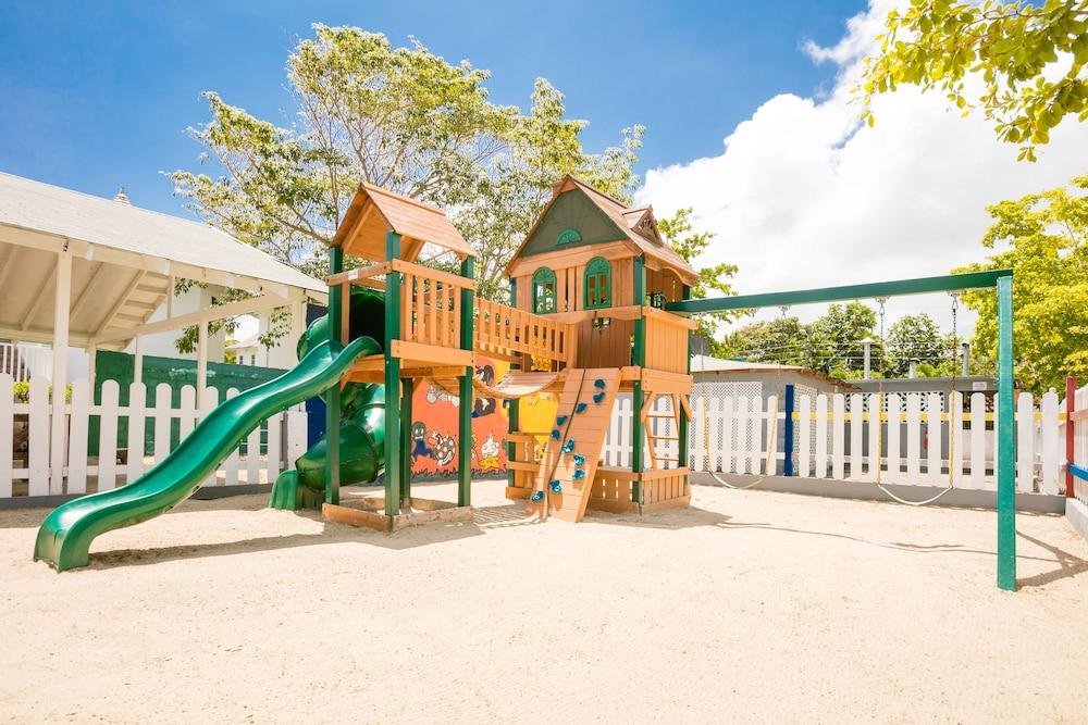 Resort Decameron Club Caribbean Runaway Bay, Ramada Runaway Bay