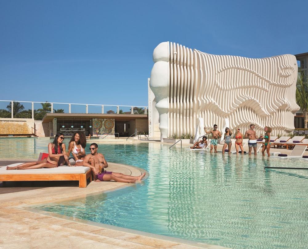 Resort Breathless 5*