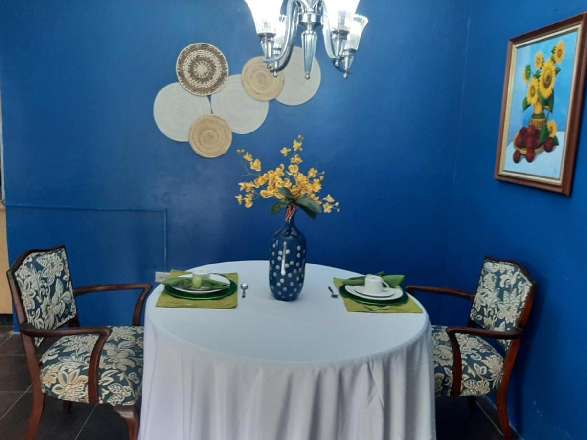 Guest house Hidden Gem @ White River - Secluded Retreat For Two Ocho Rios