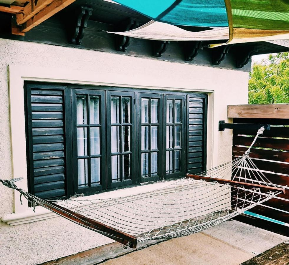 Guest house Hidden Gem @ White River - Secluded Retreat For Two Ocho Rios