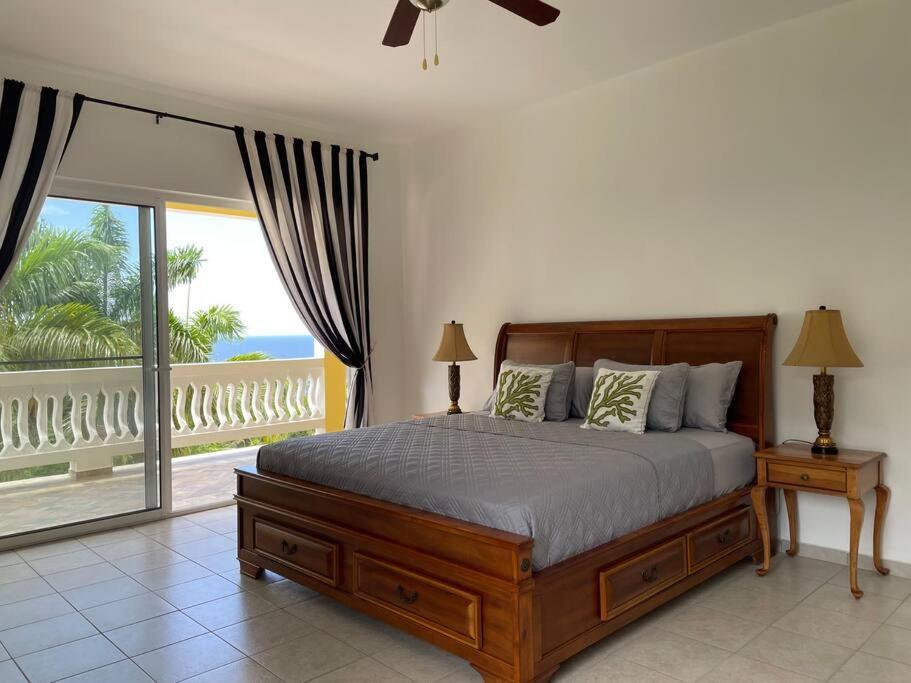Spring Garden Mobay Luxurious Apartamento Montego Bay