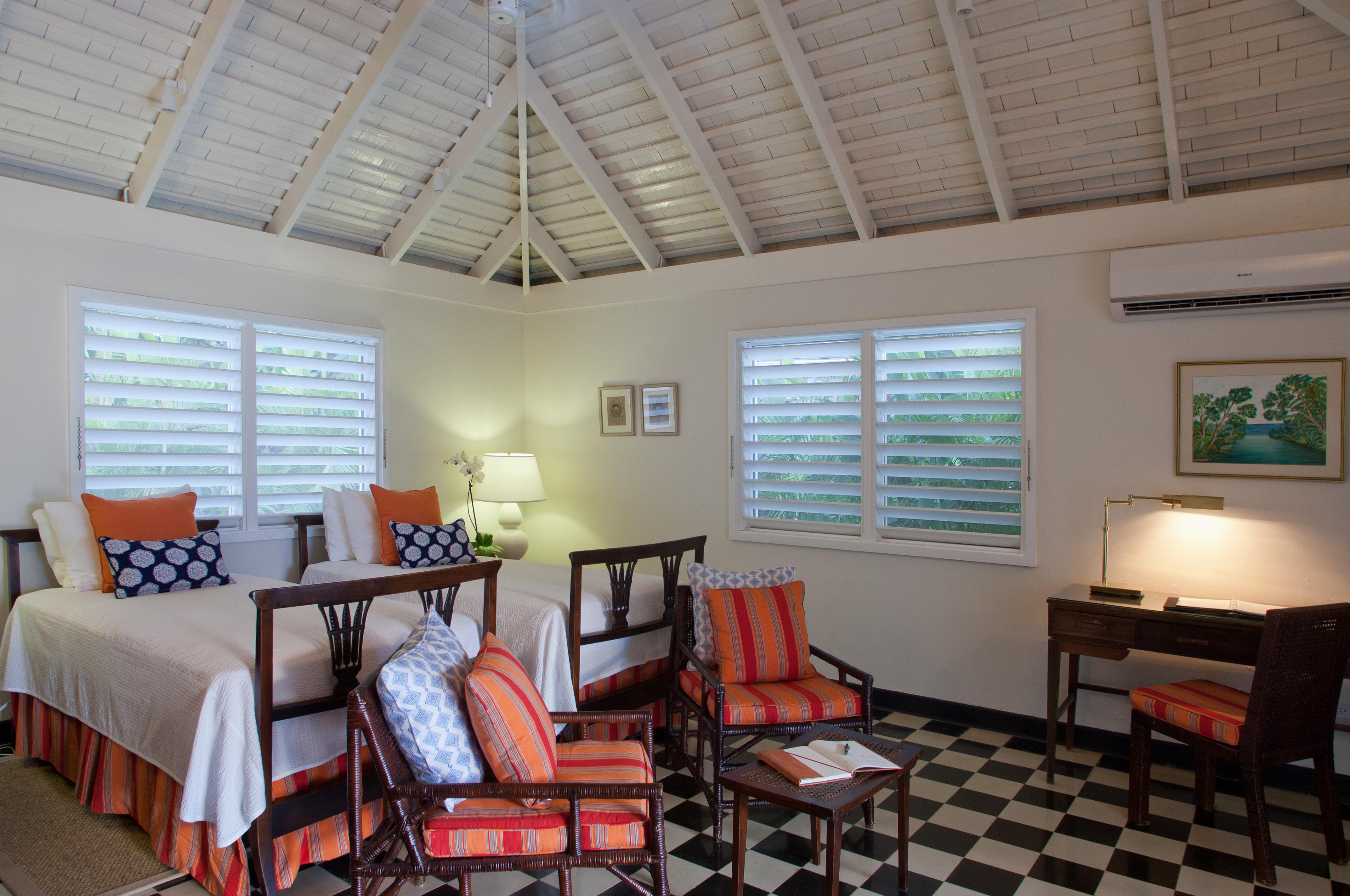 Round Hill & Resort 5*