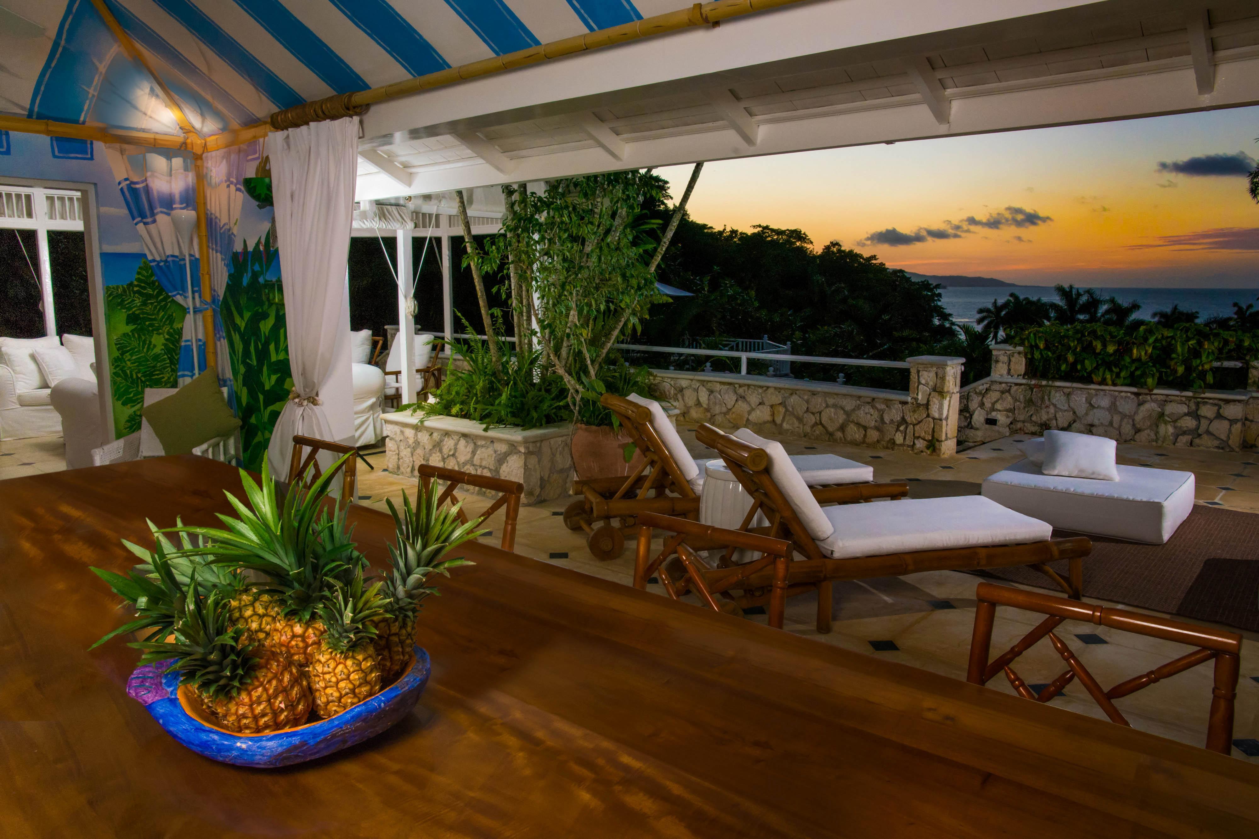 Round Hill & Resort 5*