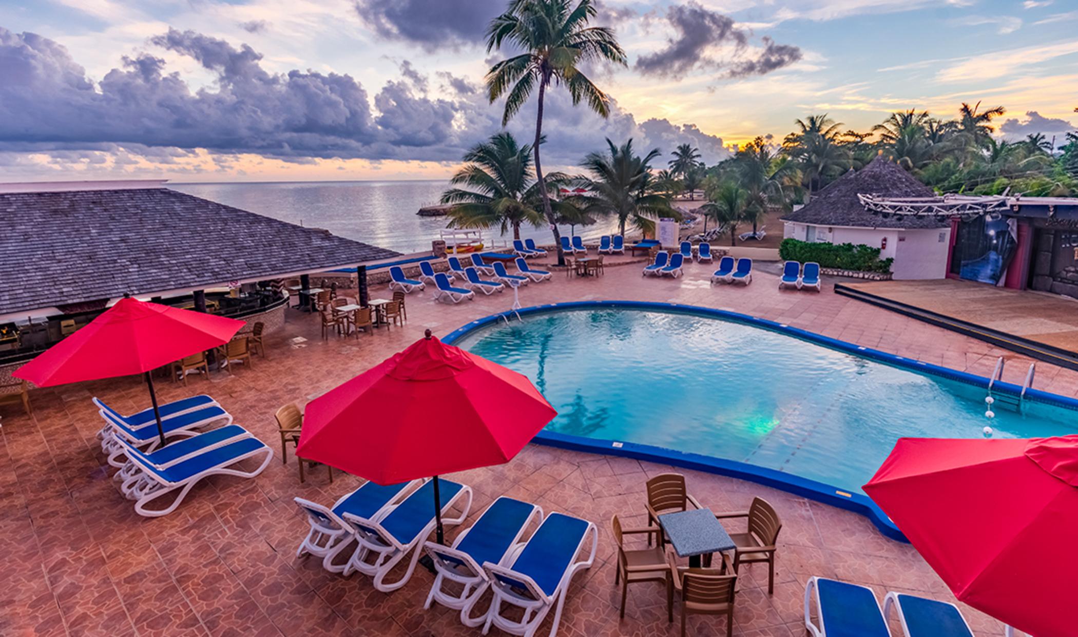 Decameron Club Caribbean Runaway Bay, Ramada Runaway Bay