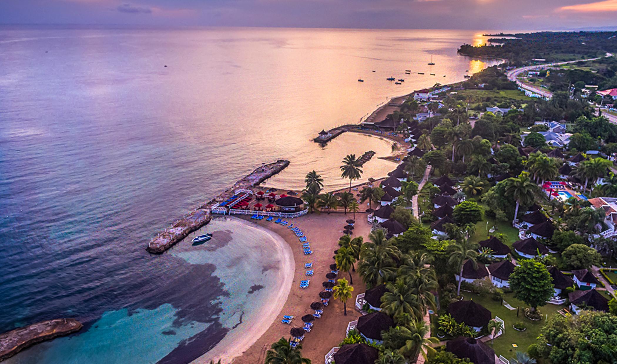 Resort Decameron Club Caribbean Runaway Bay, Ramada