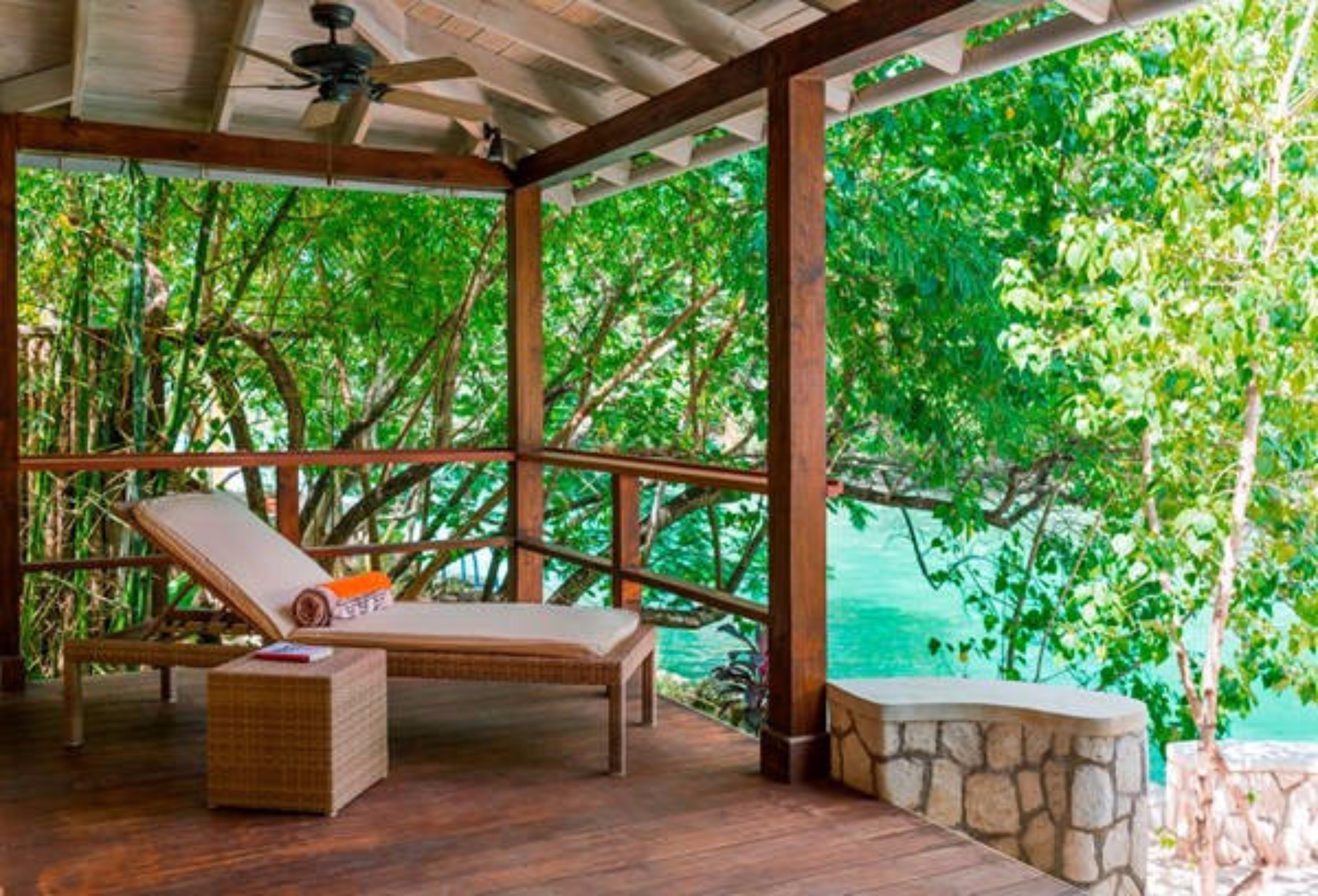 Goldeneye Hotel