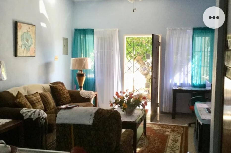 A Piece Of Paradise Guest house