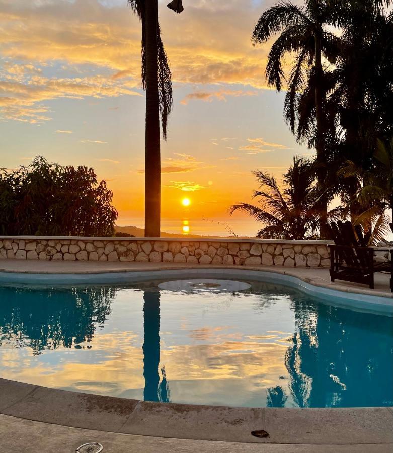 Waterfield Villa * Montego Bay