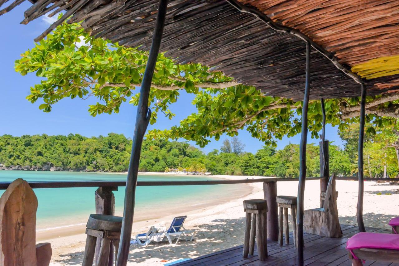 And Tan Ocho Rios