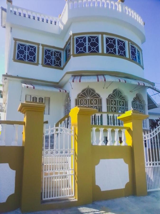 Valentine's Castle Guest house Saint Ann's Bay