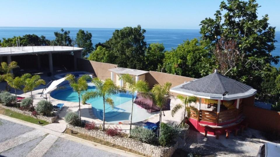 Bed & Breakfast Boutique At Stone Village *