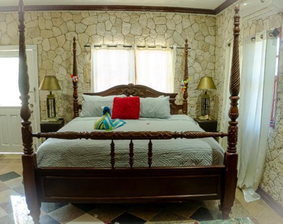 Boutique At Stone Village
