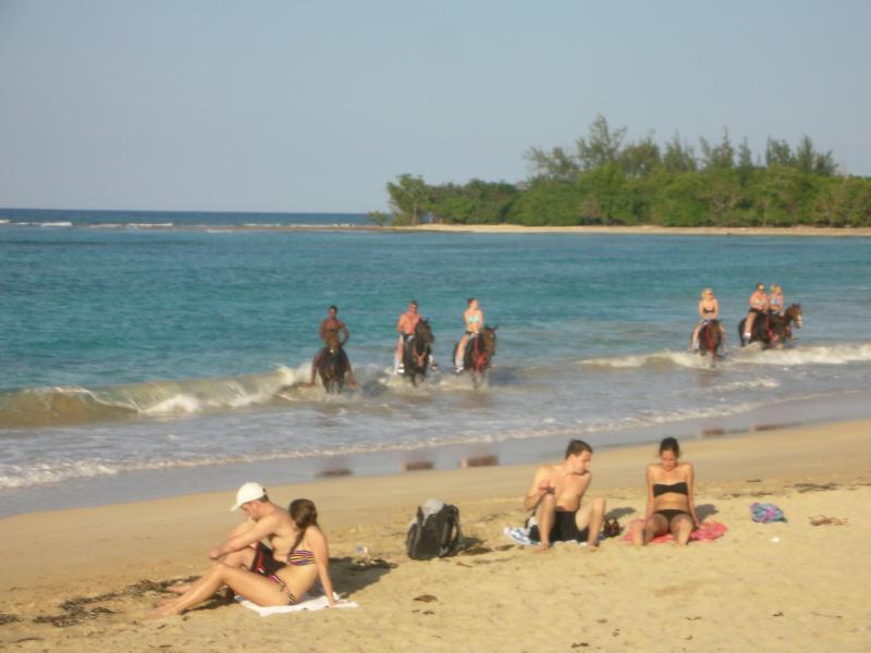Decameron Club Caribbean Runaway Bay, Ramada 3*