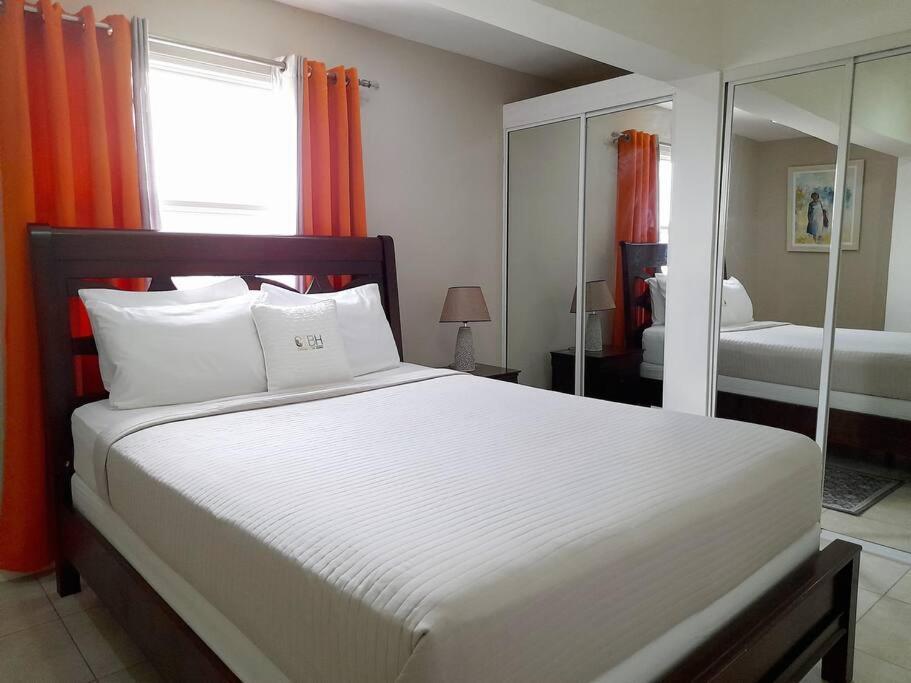 Choose To Be Happy At Brompton Estates - One And Two Bedroom With Pool Apartment *