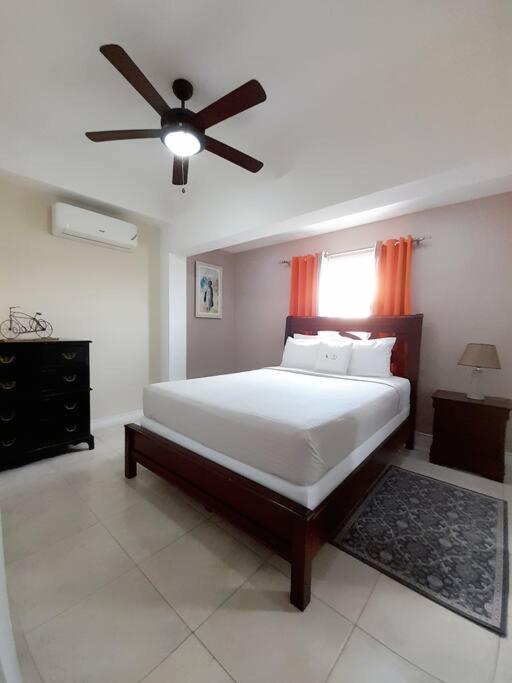 Apartment Choose To Be Happy At Brompton Estates - One And Two Bedroom With Pool *