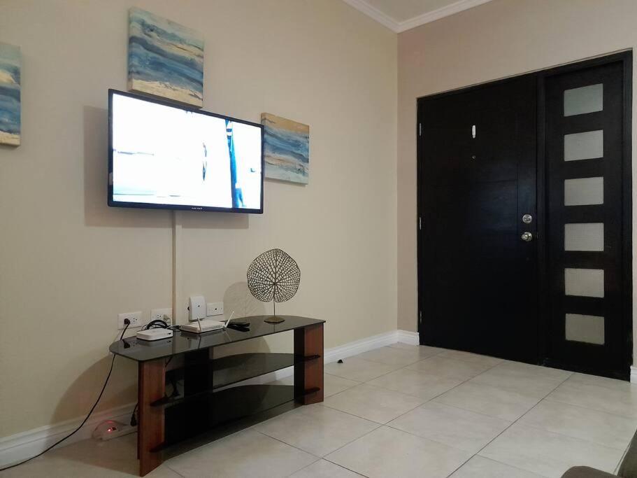 Choose To Be Happy At Brompton Estates - One And Two Bedroom With Pool Apartment *