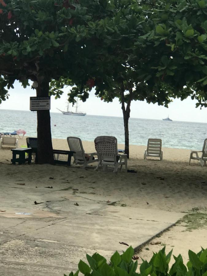 Aparthotel Club J11 Negril
