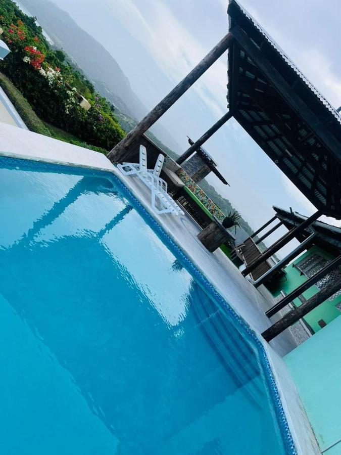Aparthotel Breezy Castle Jamaica