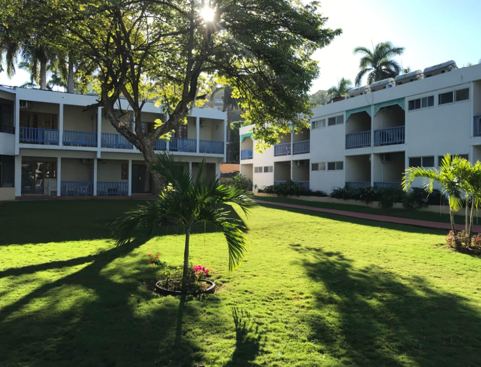 Hotel Toby's
