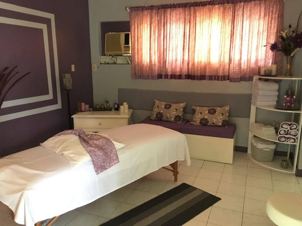 Hotel Toby's 3*