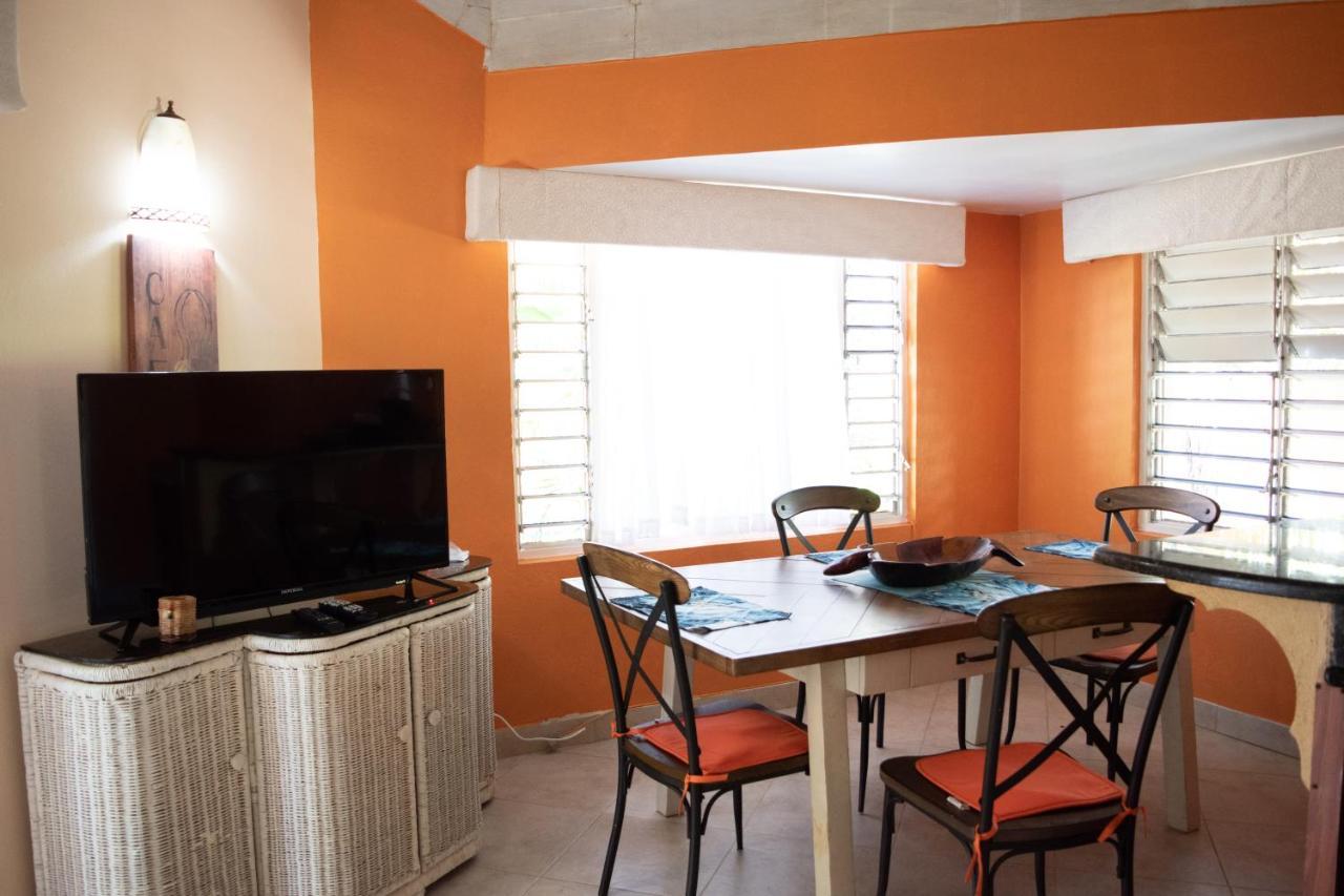 Vickitini Beachfront Hotel Negril