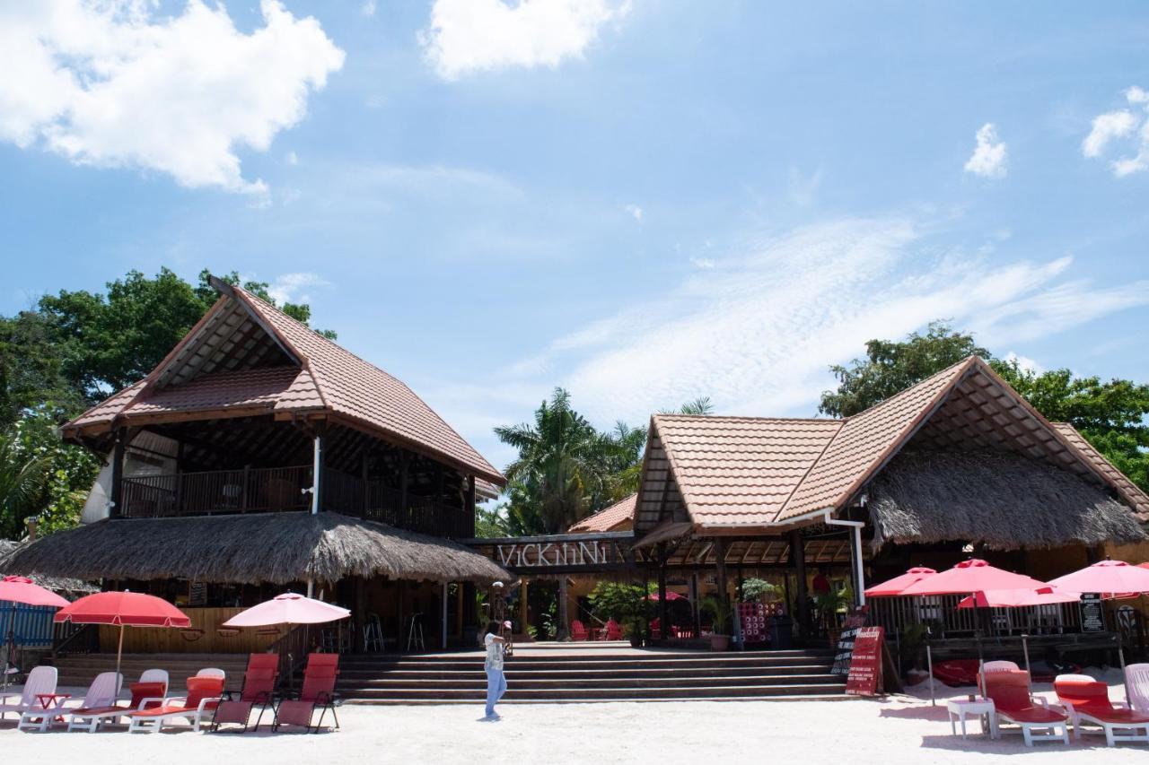 Vickitini Beachfront Hotel Negril