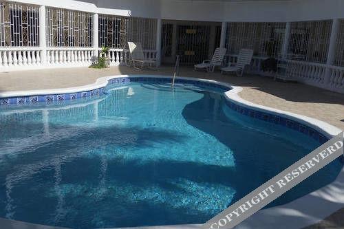 Hotel Chateau De La Rose Montego Bay