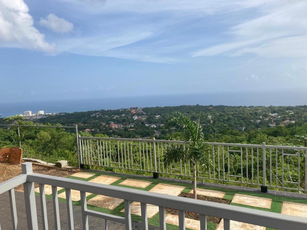 Holiday park Peaceful Getaway On Hilltop Stanmore Grove