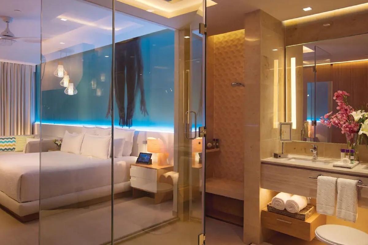 Resort Breathless