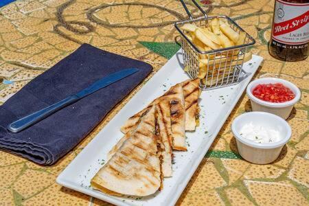 Hospitality Expert Madonna Tour Pool Bar Inn *