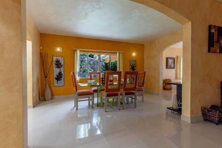 Villa Hospitality Expert Stonehenge - 5br Mansion Montego Bay