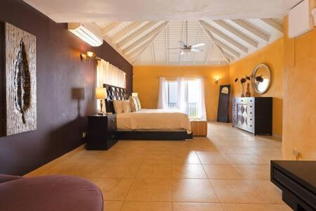 Hospitality Expert Stonehenge - 5br Mansion * Montego Bay