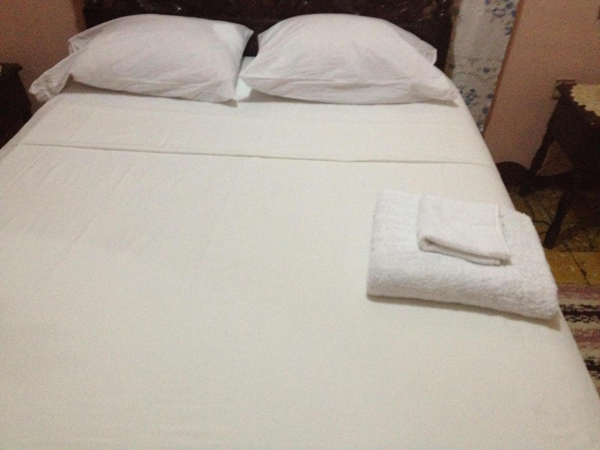 Airport Bed & Breakfast Kingston