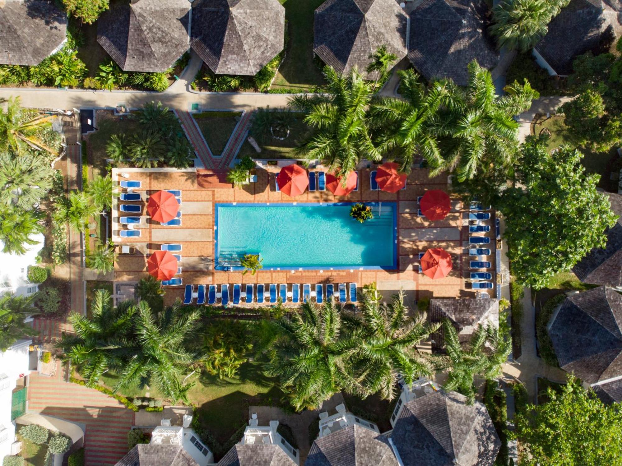 Decameron Club Caribbean Runaway Bay, Ramada Resort 3*