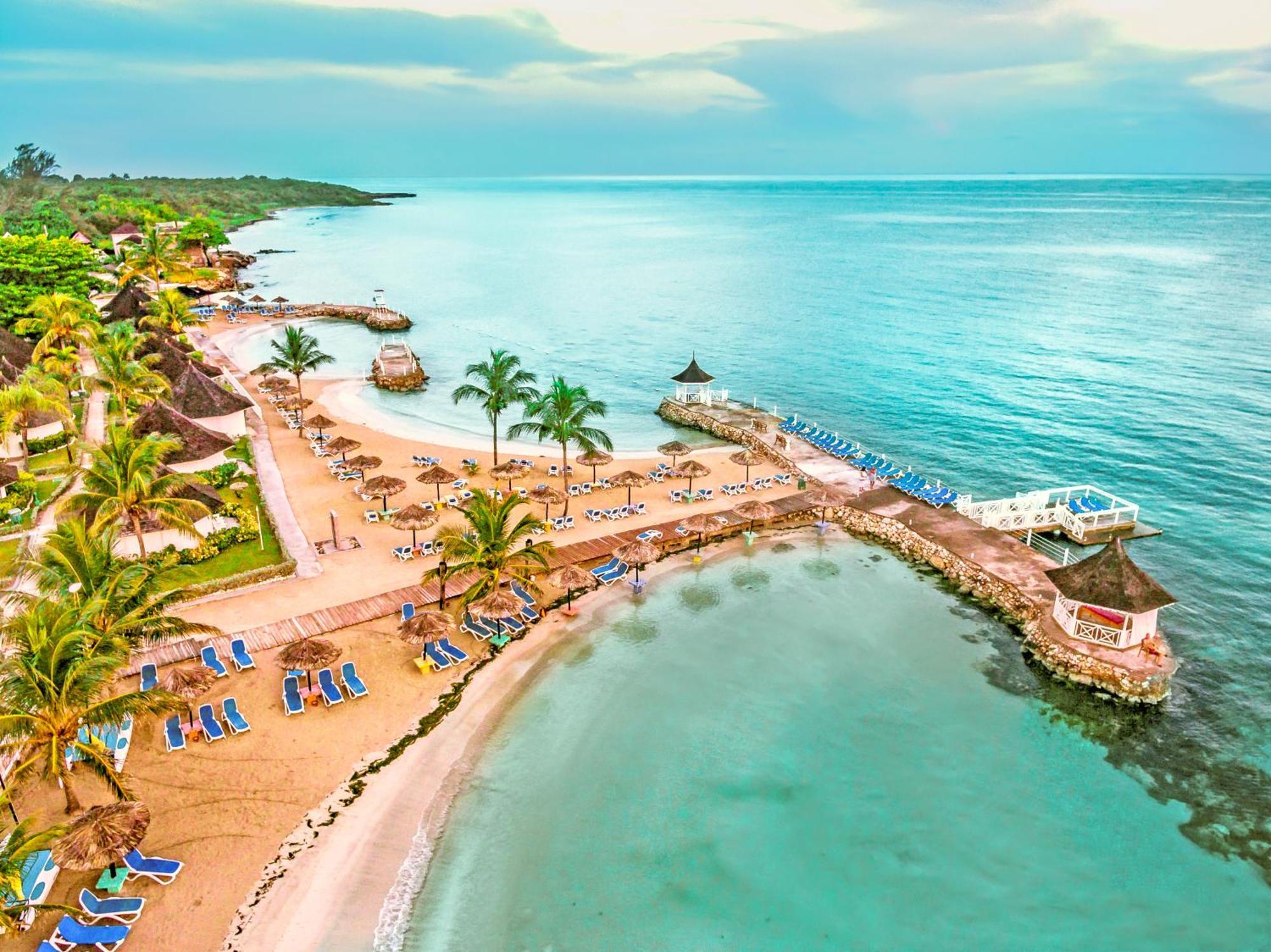 Decameron Club Caribbean Runaway Bay, Ramada 3* Runaway Bay