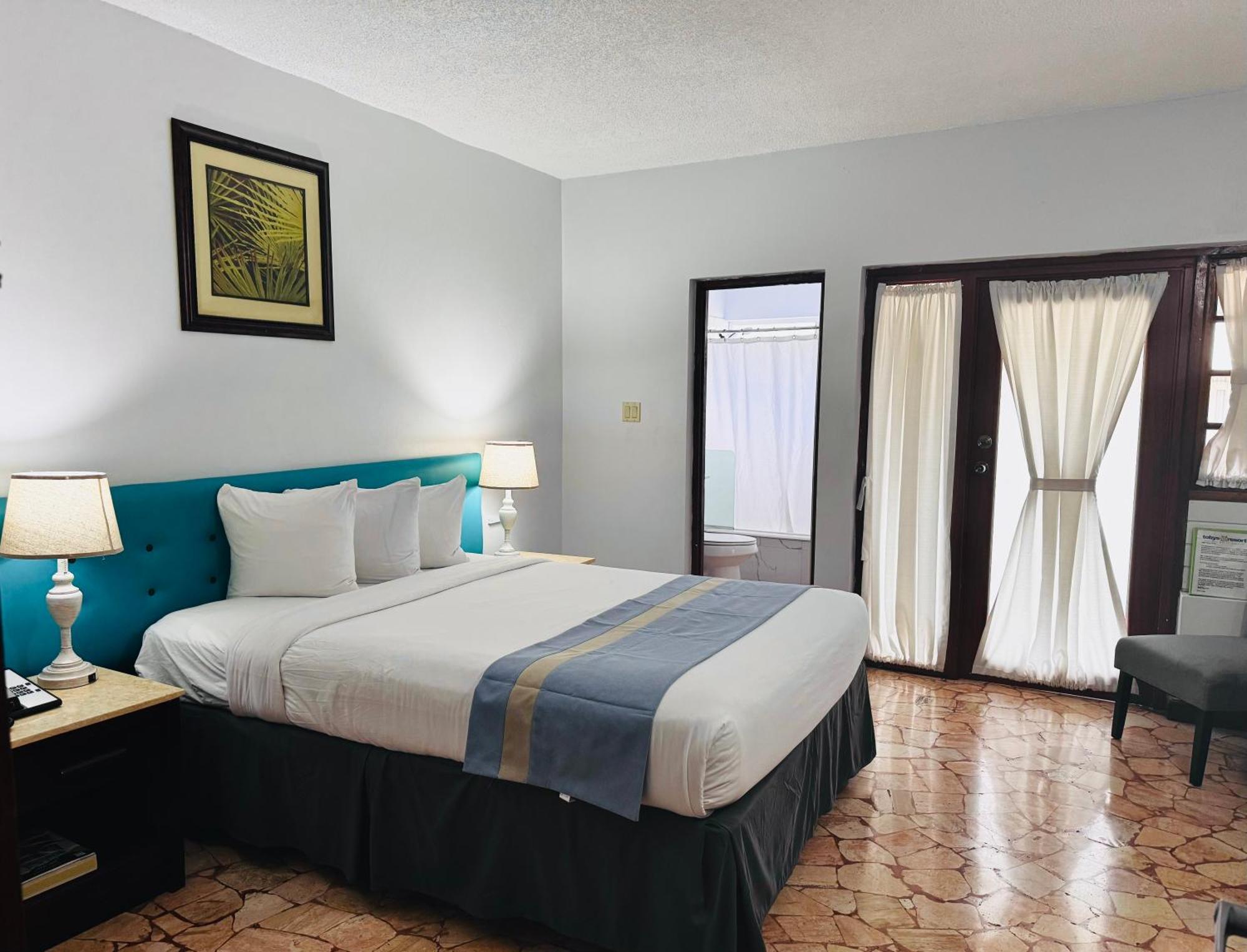 Toby's Hotel 3*