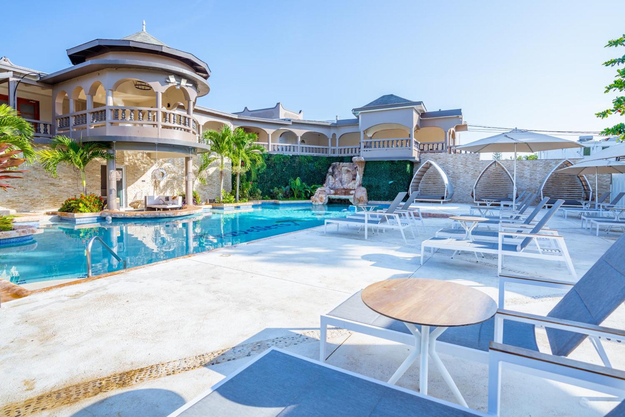 Resort Travellers 3*