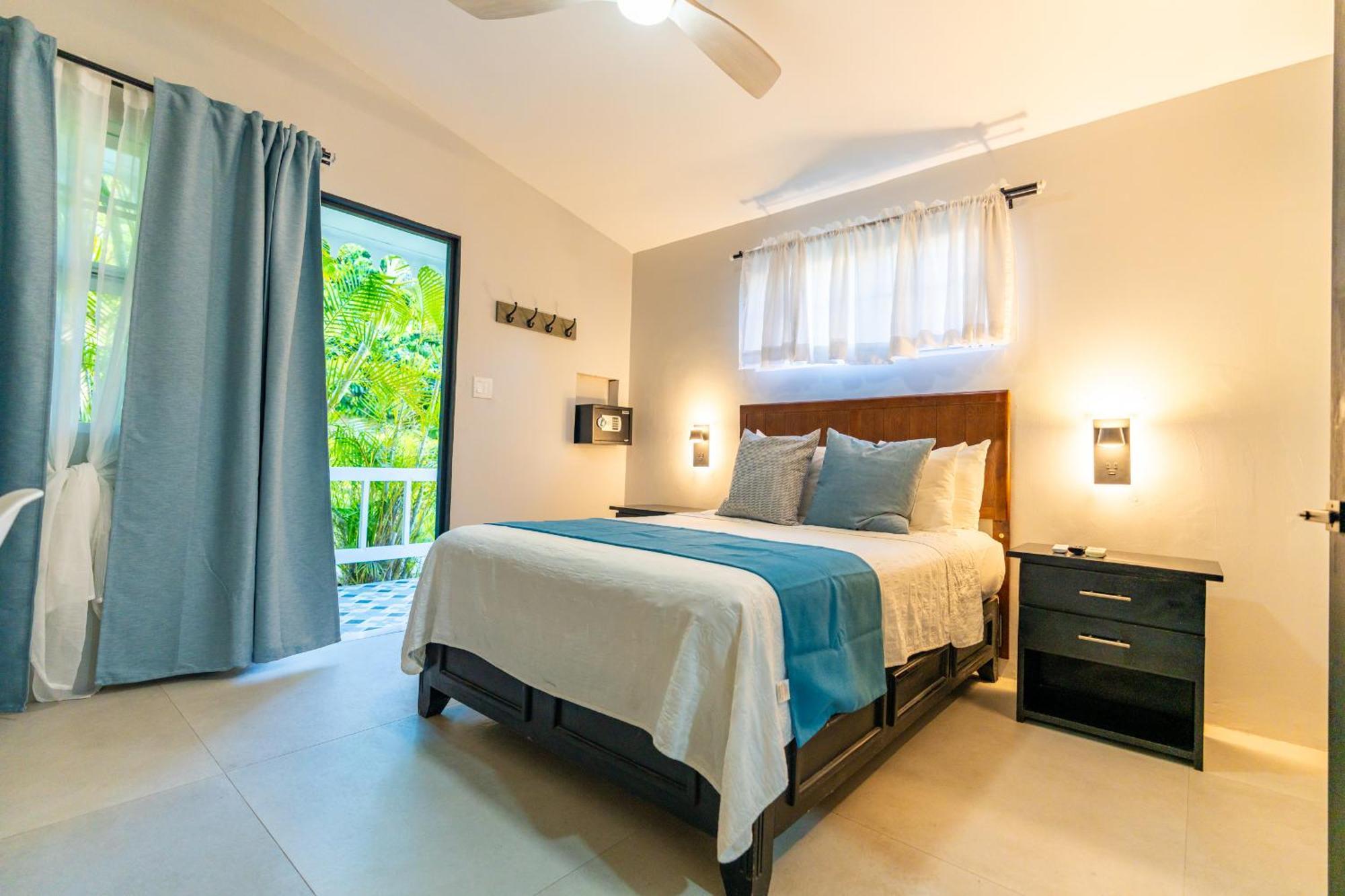 Resort Travellers 3*