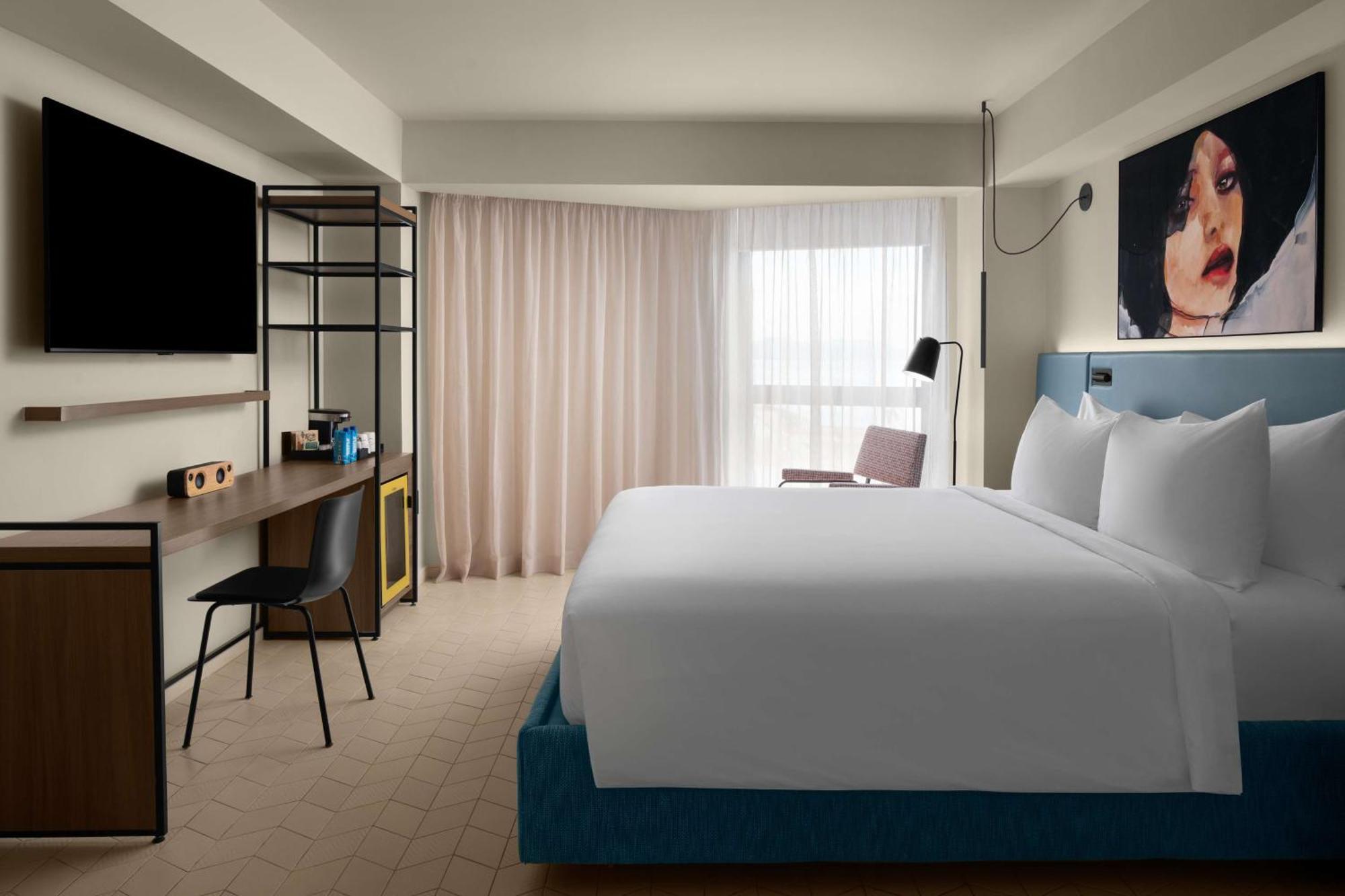 Rok Tapestry Collection By Hilton Hotel 4*