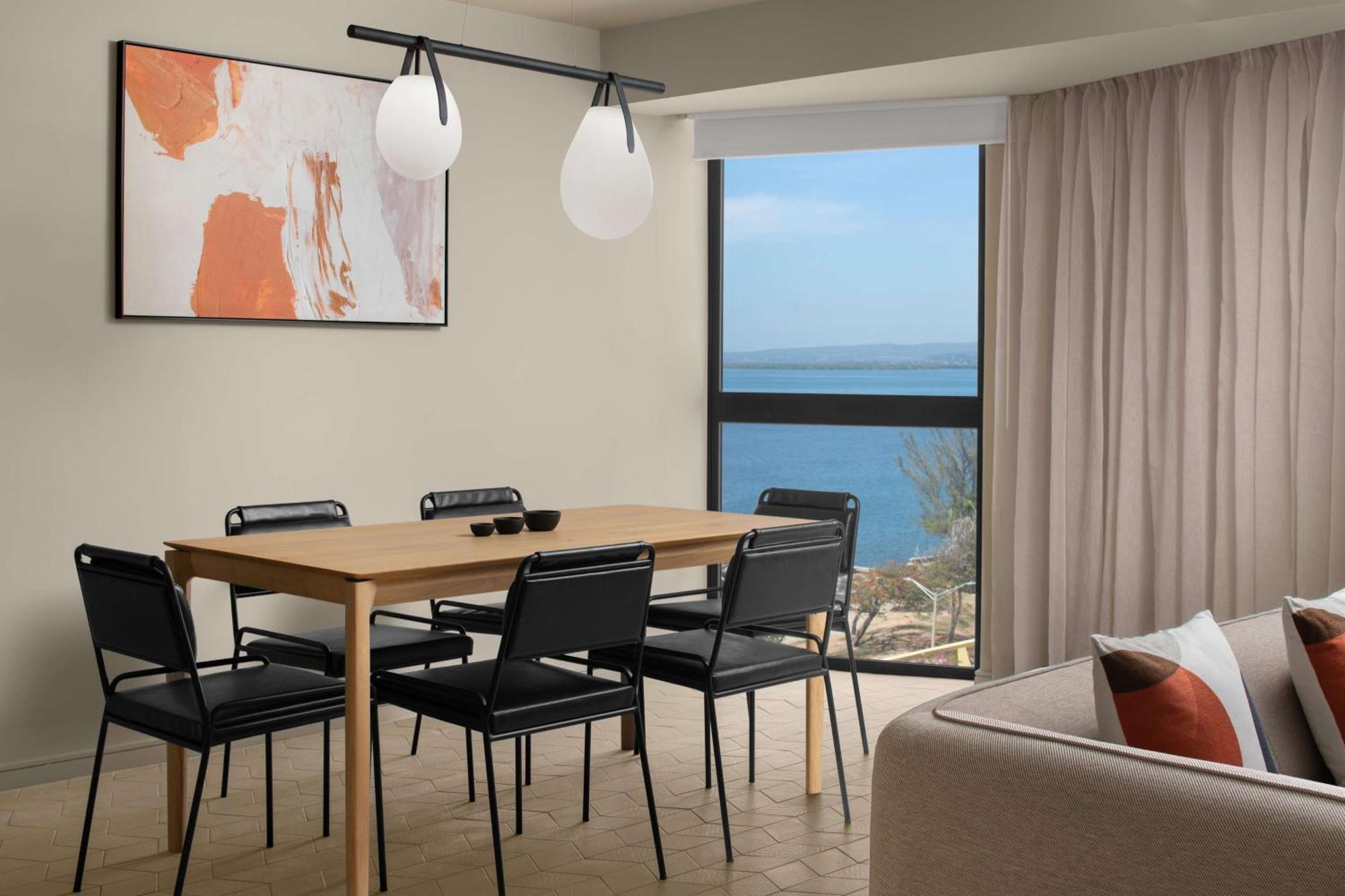 Rok Tapestry Collection By Hilton Hotel Kingston