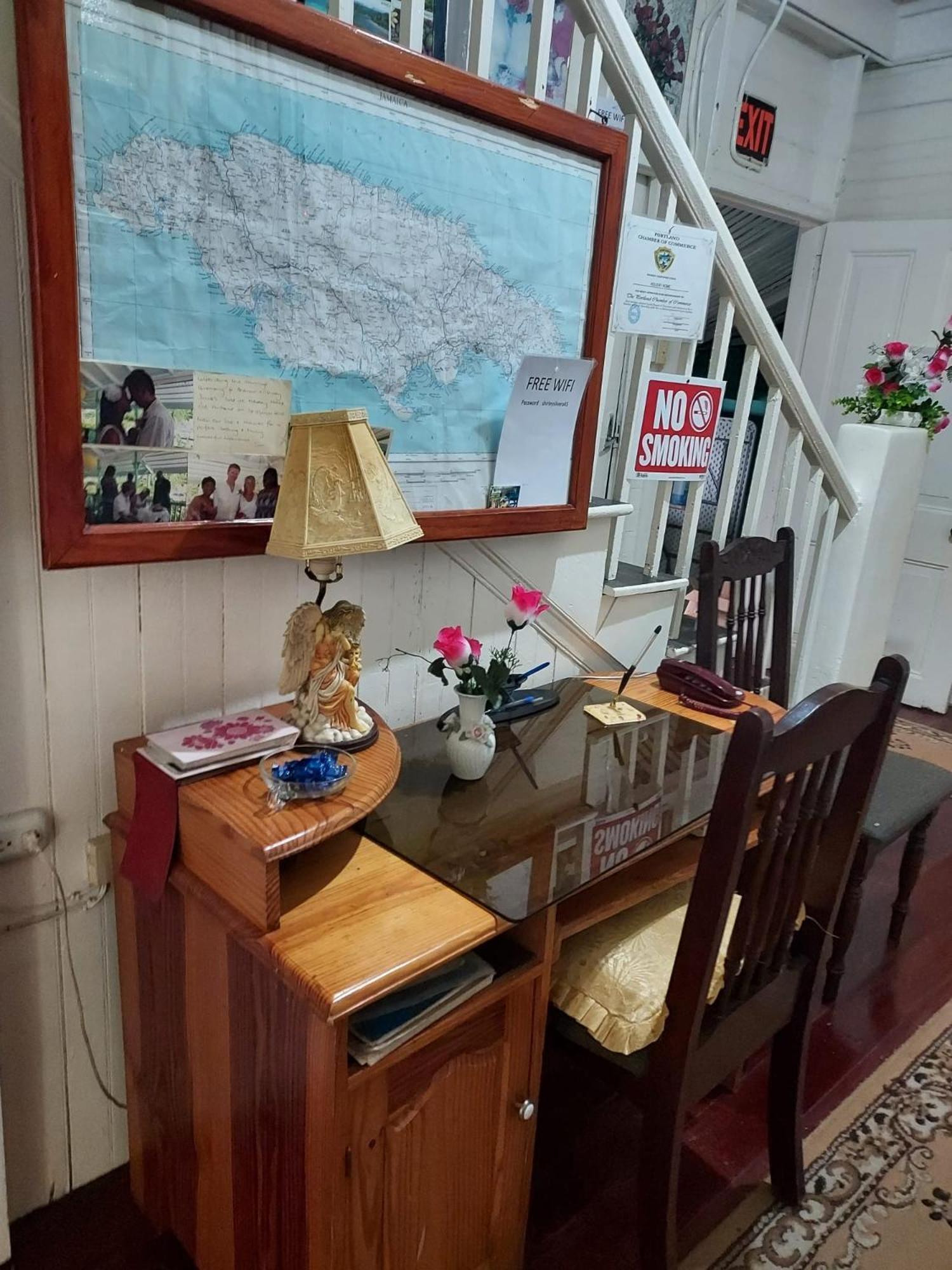Gasthof - Port Antonio